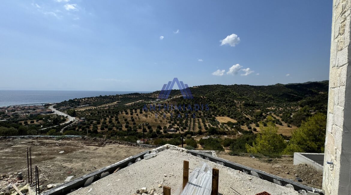 ΠΩΛΕΙΤΑΙ – Μεζονέτα Στη Νέα Σκιώνη Με Θέα Στη θάλασσα, ID1180