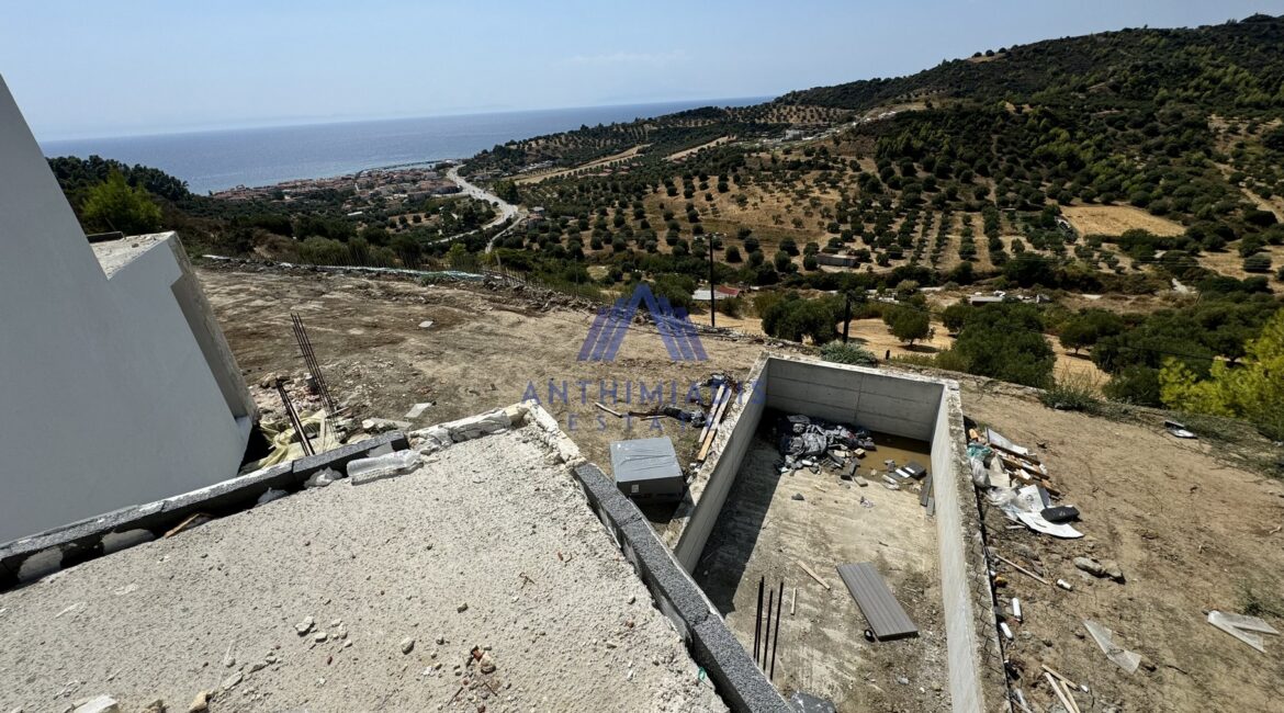 ΠΩΛΕΙΤΑΙ – Μεζονέτα Στη Νέα Σκιώνη Με Θέα Στη θάλασσα, ID1180