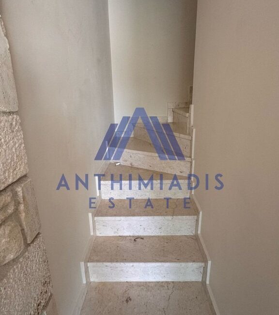 ΠΩΛΕΙΤΑΙ – Νεόδμητη Μεζονέτα Στο Ποσείδι (Χαλκιδική) Με Πισίνα, ID1187