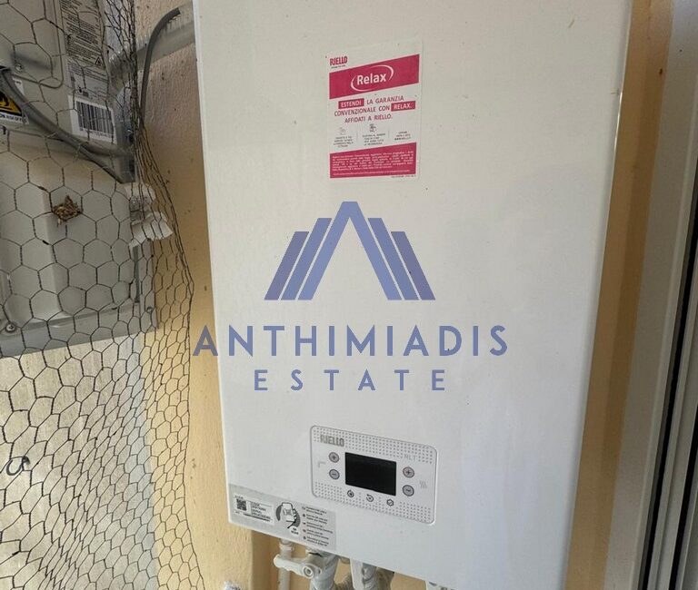 ΠΩΛΕΙΤΑΙ – Σούπερ Ανακαινισμένο Στούντιο Στο Κέντρο Της Θεσσαλονίκης, ID1269