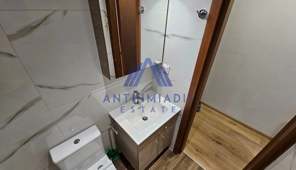 ΠΩΛΕΙΤΑΙ – Σούπερ Ανακαινισμένο Στούντιο Στο Κέντρο Της Θεσσαλονίκης, ID1203