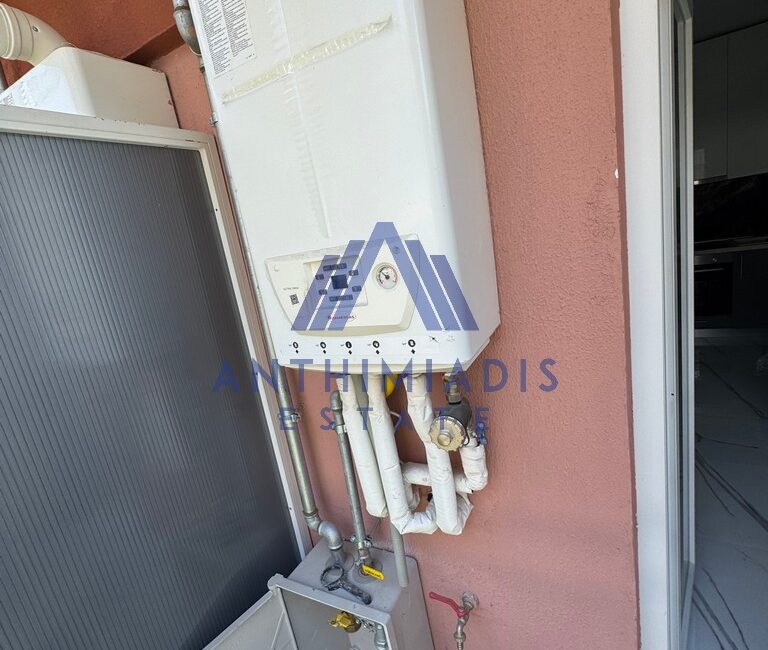ΠΩΛΕΙΤΑΙ – Σούπερ Ανακαινισμένο Στούντιο Στη Σταυρούπολη (Θεσσαλονίκη), ID1267