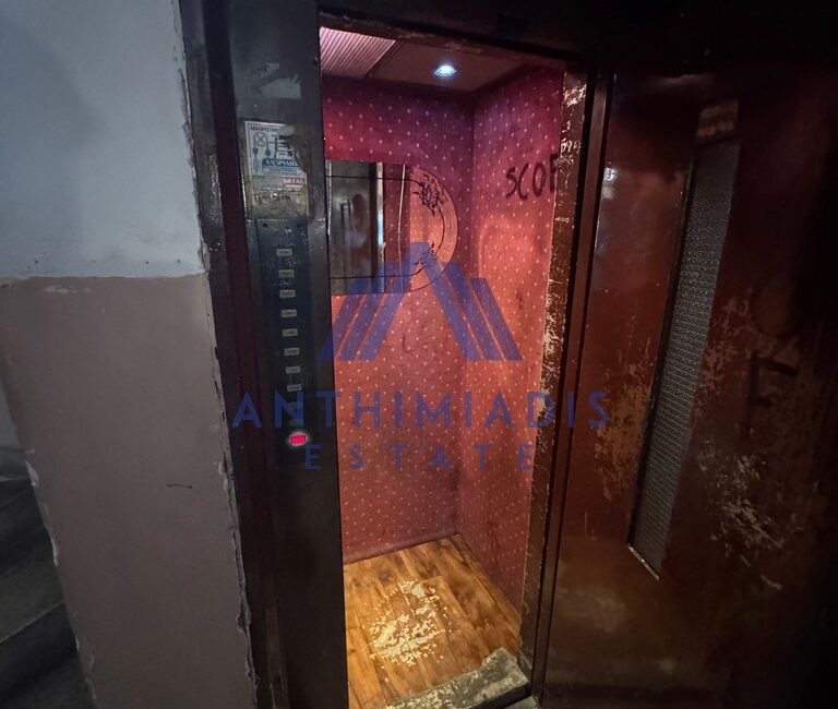 ΠΩΛΕΙΤΑΙ – Σούπερ Ανακαινισμένο Στούντιο Στο Κέντρο Της Θεσσαλονίκης, ID1268