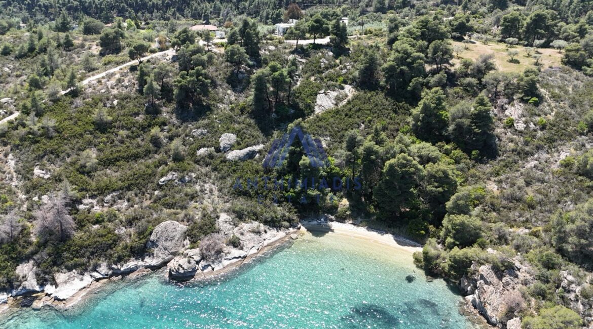 ΠΩΛΕΙΤΑΙ – Μονοκατοικία Στη Φτερωτή Βουρβουρού (Χαλκιδική)  Με Θέα Στη Θάλασσα, ID1244