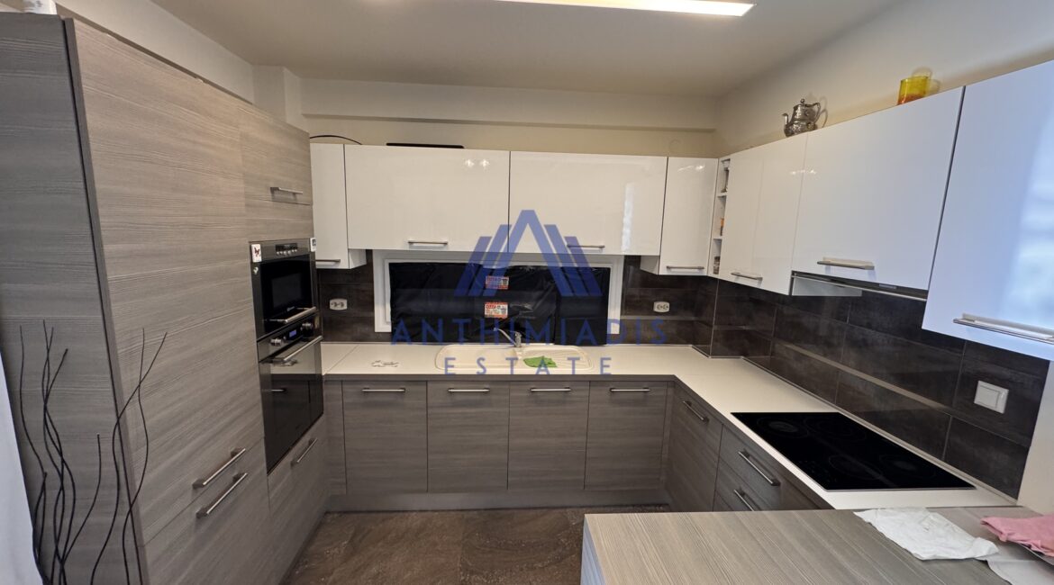 ΠΩΛΕΙΤΑΙ – Βίλα Στο Πευκοχώρι Με Θέα Στη Θάλασσα, ID1315