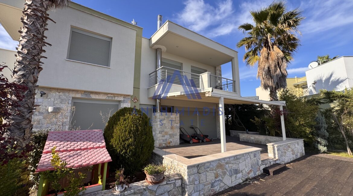 ΠΩΛΕΙΤΑΙ – Βίλα Στο Πευκοχώρι Με Θέα Στη Θάλασσα, ID1316