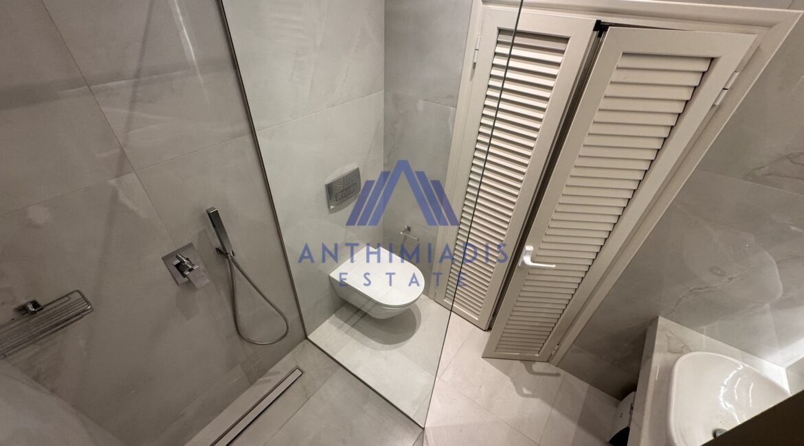 ΠΩΛΕΙΤΑΙ – Νεόδμητη Βίλα Στο Πευκοχώρι Με Θέα Στη Θάλασσα, ID1317