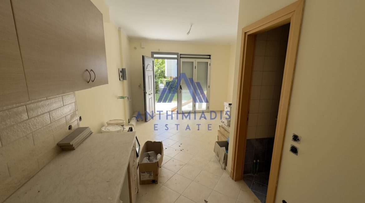 ΠΩΛΕΙΤΑΙ – Μεζονέτα Στην Σίβηρη Κοντά Στη Θάλασσα, ID1322