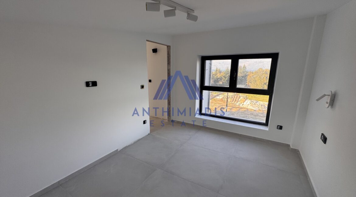 ΠΩΛΕΙΤΑΙ – Μεζονέτα Στο Πευκοχώρι Με Θέα Στη Θάλασσα, ID1319