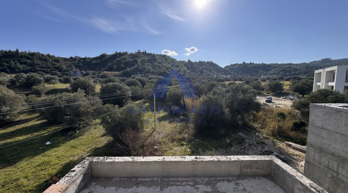 ΠΩΛΕΙΤΑΙ – Μεζονέτα Στο Πολύχρονο Με Θέα Στη Θάλασσα, ID1313