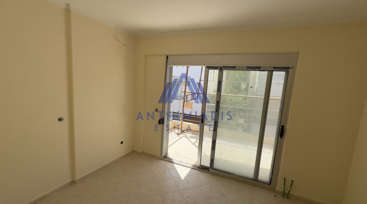 ΠΩΛΕΙΤΑΙ – Μεζονέτα Στην Σίβηρη Κοντά Στη Θάλασσα, ID1322