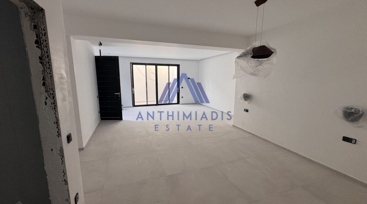 ΠΩΛΕΙΤΑΙ – Μεζονέτα Στο Πευκοχώρι Με Θέα Στη Θάλασσα, ID1319