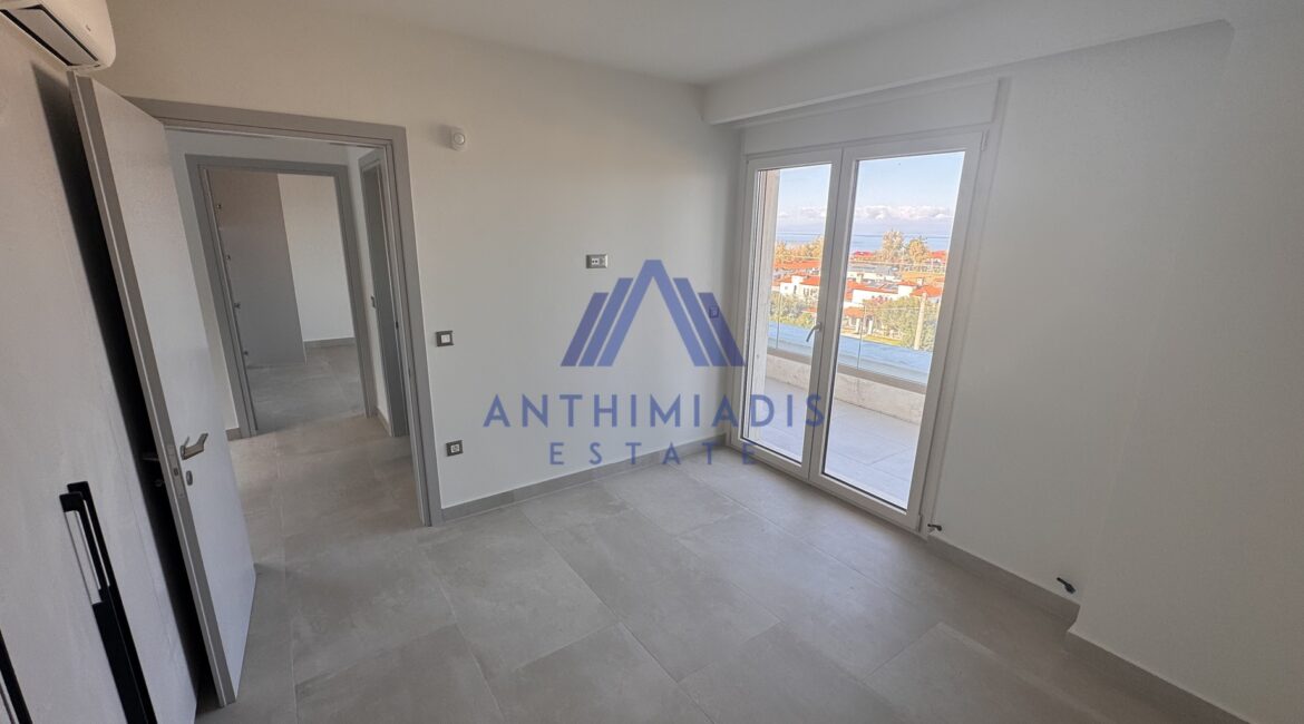 ΠΩΛΕΙΤΑΙ – Νεόδμητη Βίλα Στο Πευκοχώρι Με Θέα Στη Θάλασσα, ID1317