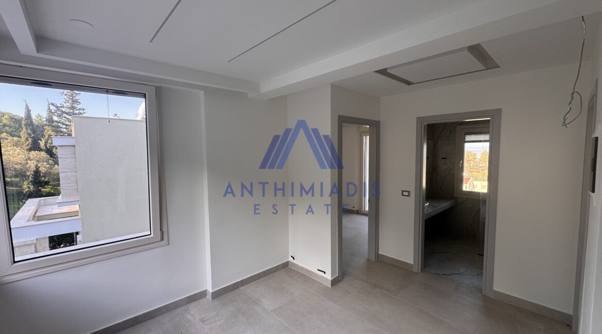 ΠΩΛΕΙΤΑΙ – Νεόδμητη Βίλα Στο Πευκοχώρι Με Θέα Στη Θάλασσα, ID1317