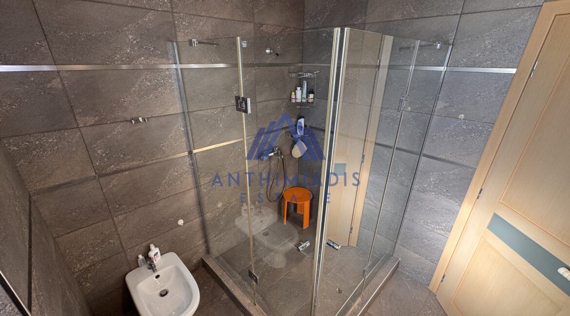 ΠΩΛΕΙΤΑΙ – Βίλα Στο Πευκοχώρι Με Θέα Στη Θάλασσα, ID1316