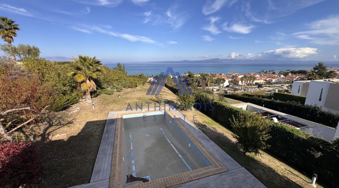 ΠΩΛΕΙΤΑΙ – Βίλα Στο Πευκοχώρι Με Θέα Στη Θάλασσα, ID1315