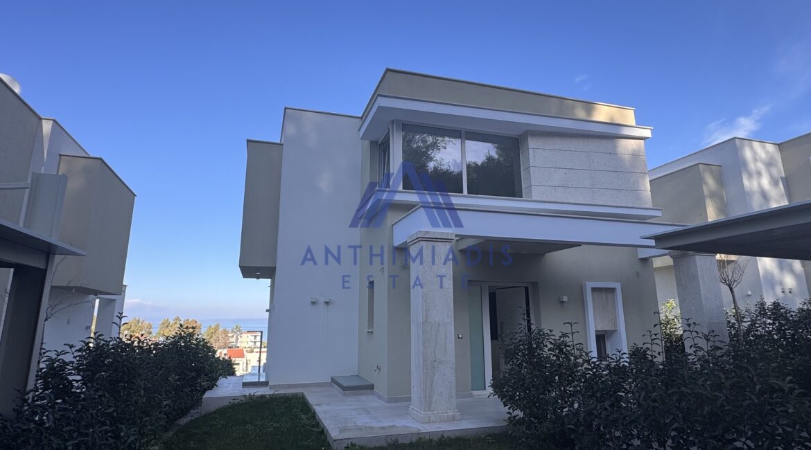 ΠΩΛΕΙΤΑΙ – Νεόδμητη Βίλα Στο Πευκοχώρι Με Θέα Στη Θάλασσα, ID1317