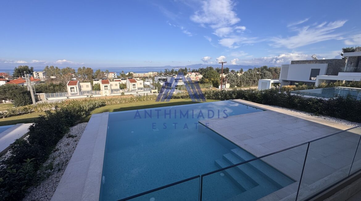 ΠΩΛΕΙΤΑΙ – Νεόδμητη Βίλα Στο Πευκοχώρι Με Θέα Στη Θάλασσα, ID1317