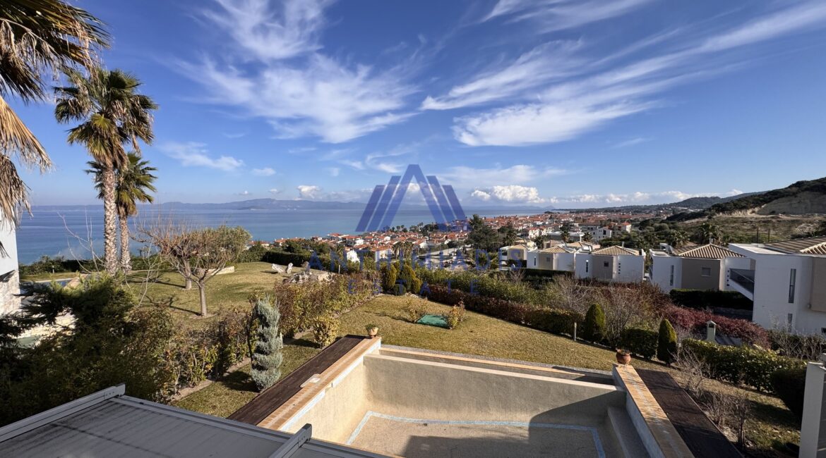 ΠΩΛΕΙΤΑΙ – Βίλα Στο Πευκοχώρι Με Θέα Στη Θάλασσα, ID1316