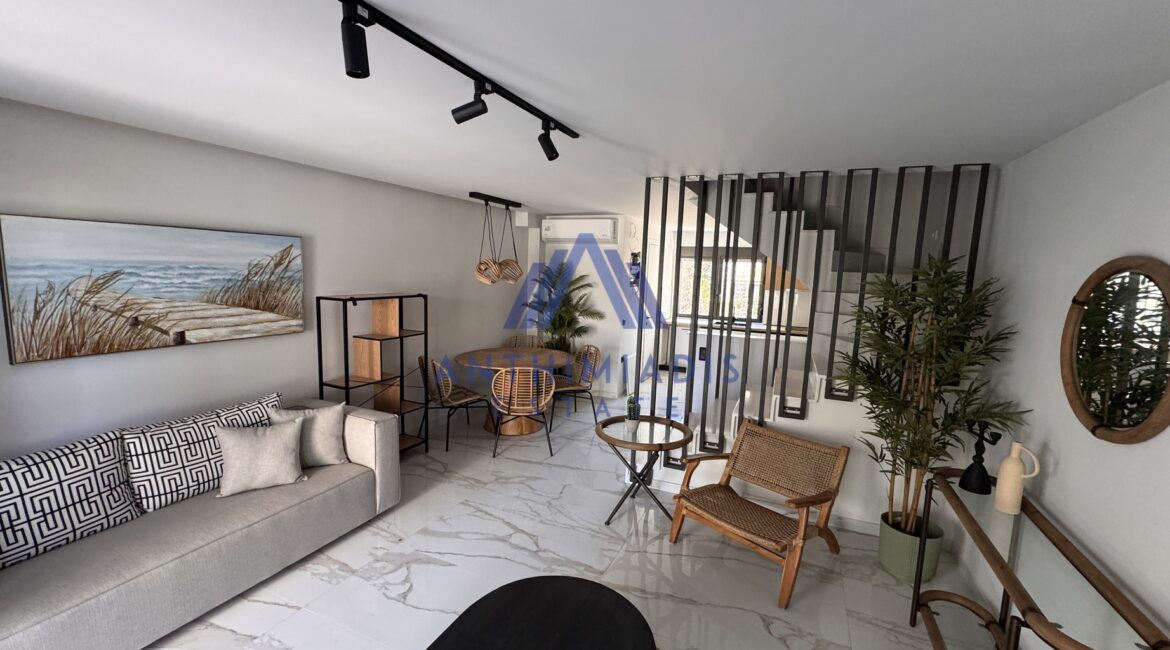 ΠΩΛΕΙΤΑΙ – Μεζονέτα Στο Κέντρο Του Πευκοχωρίου, ID1123