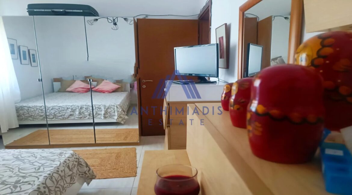 ΠΩΛΕΙΤΑΙ – Διαμέρισμα Στη Μόλα Καλύβα Κοντά Στη Θάλασσα, ID1323