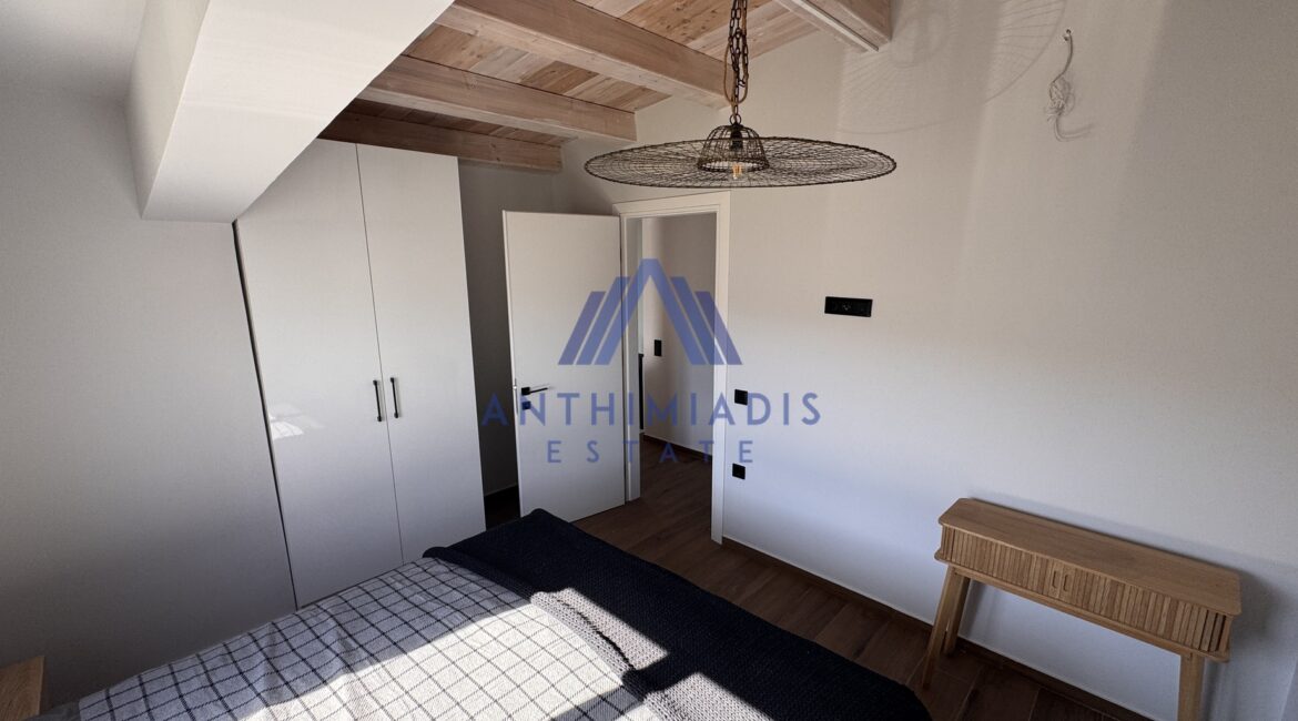 ΠΩΛΕΙΤΑΙ – Μεζονέτα Στο Κέντρο Του Πευκοχωρίου, ID1122