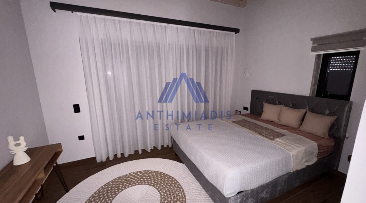 ΠΩΛΕΙΤΑΙ – Μεζονέτα Στο Κέντρο Του Πευκοχωρίου, ID1122