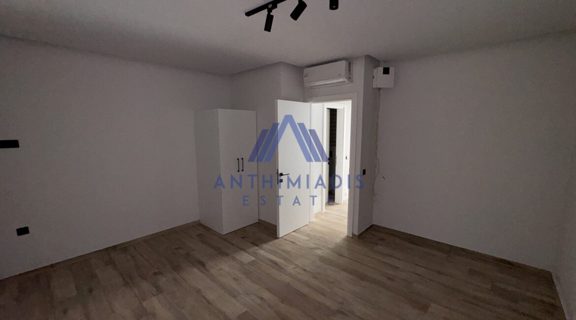 ΠΩΛΕΙΤΑΙ – Μεζονέτα Στο Κέντρο Του Πευκοχωρίου, ID1123