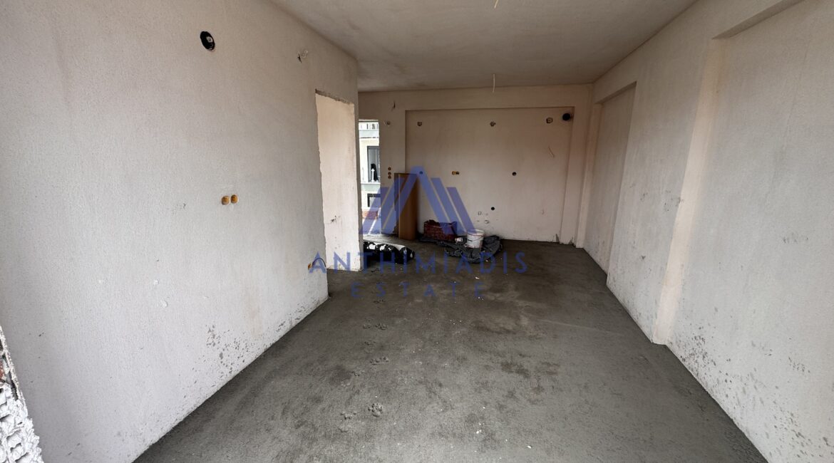 ΠΩΛΕΙΤΑΙ – Nεόδμητη Mεζονέτα Στη Νικήτη Κοντά Στη Θάλασσα, ID1337