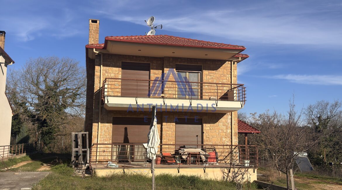 ΠΩΛΕΙΤΑΙ – Μονοκατοικία Στο Μελισσοχώρι Με Πανοραμική Θέα Σε Βουνό, ID1339