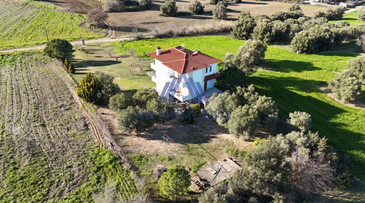 ΠΩΛΕΙΤΑΙ – Μονοκατοικία Κοντά Στο Κέντρο Της Κασσανδρείας, ID1333