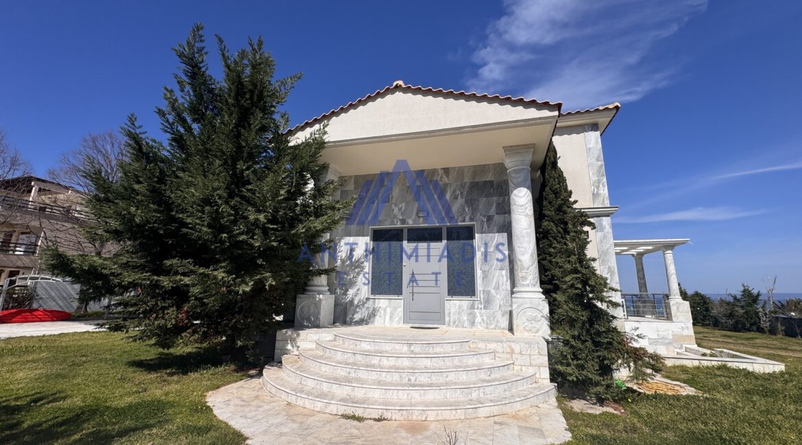 ΠΩΛΕΙΤΑΙ – Πολυτελής Μαρμάρινη Βίλα Στη Χανιώτη Μπροστά Στη Θάλασσα, ID1343