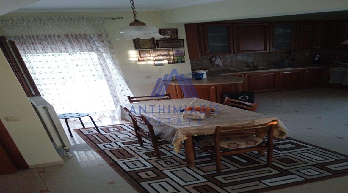 ΠΩΛΕΙΤΑΙ – Μονοκατοικία Κοντά Στο Κέντρο Της Κασσανδρείας, ID1333