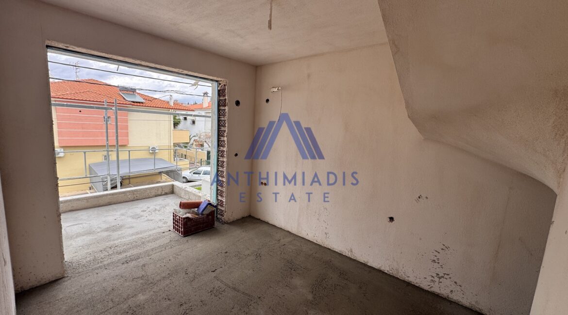 ΠΩΛΕΙΤΑΙ – Nεόδμητη Mεζονέτα Στη Νικήτη Κοντά Στη Θάλασσα, ID1337