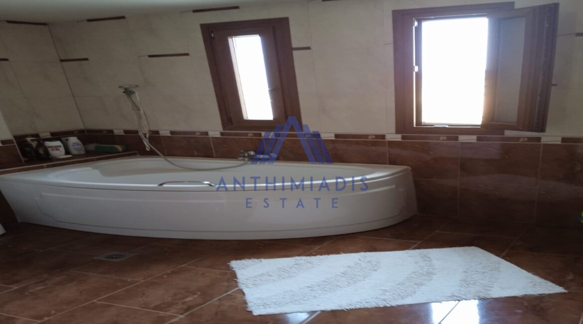 ΠΩΛΕΙΤΑΙ – Μονοκατοικία Κοντά Στο Κέντρο Της Κασσανδρείας, ID1333