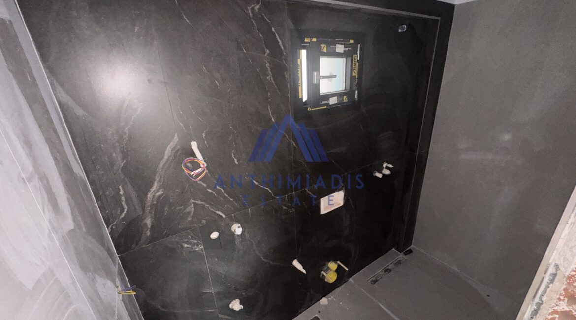 ΠΩΛΕΙΤΑΙ – Nεόδμητη Mεζονέτα Στη Νικήτη Κοντά Στη Θάλασσα, ID1247