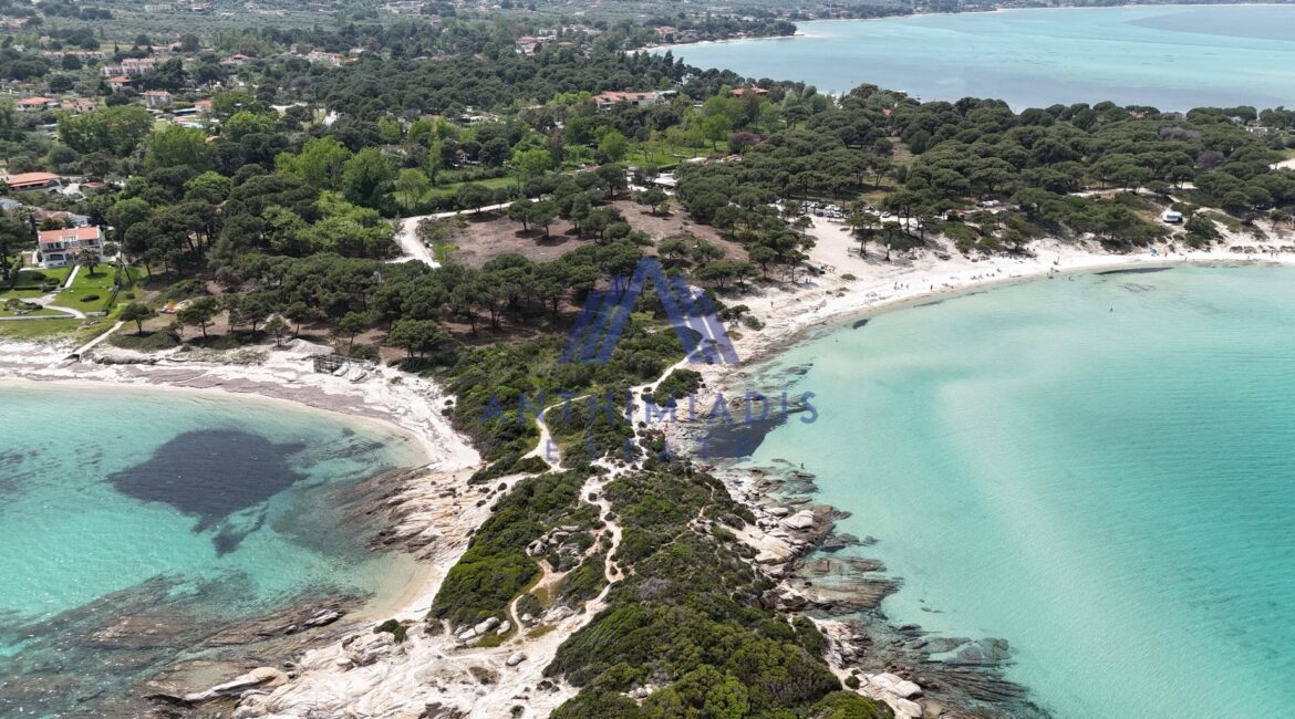 ΠΩΛΕΙΤΑΙ – Μεζονέτα Στη Βουρβουρού Μπροστά Στη θάλασσα, ID1350