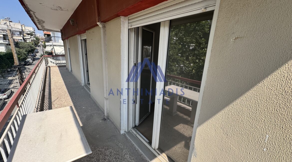 ΠΩΛΕΙΤΑΙ – Εξαιρετικό Οροφοδιαμέρισμα Στο Κέντρο Της Ηλιούπολης(Θεσσαλονίκη), ID1379