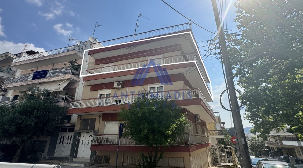 ΠΩΛΕΙΤΑΙ – Εξαιρετικό Οροφοδιαμέρισμα Στο Κέντρο Της Ηλιούπολης(Θεσσαλονίκη), ID1379