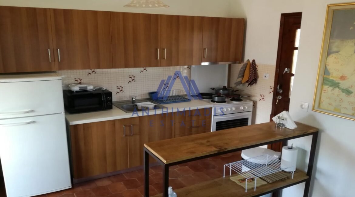 ΠΩΛΕΙΤΑΙ – Ξενοδοχείο Στο Κέντρο Του Αγίου Νκολάου – Σιθωνία (Χαλκιδική), ID1345